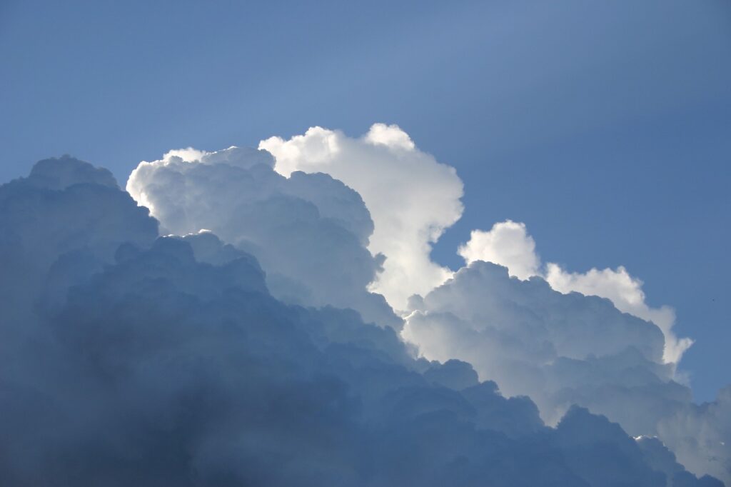 clouds, sky, atmosphere-414198.jpg